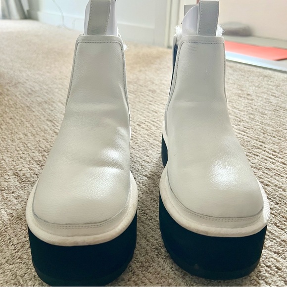 UGG Neumel Suede Platform Boot Chelsea Womens Size 9 Black & White - Picture 7 of 14